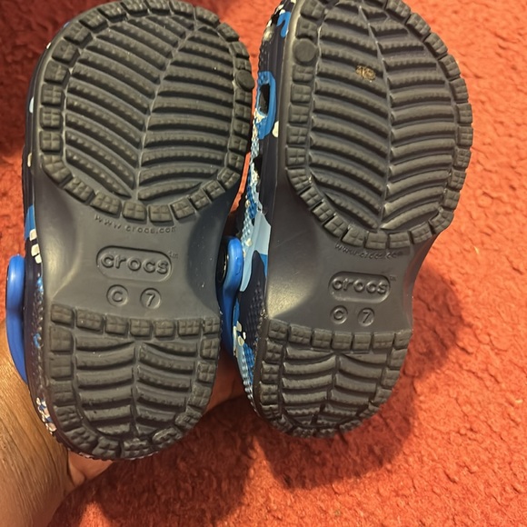 Crocs Classic Clog- Baby/Toddler - Marbled Navy Blue/ Black with stones - Picture 4 of 4